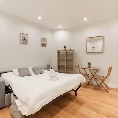 Charming Near Sacre-coeur Apartamento